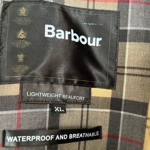 Good condition. Barbour Lightweight Beaufort. Size xl